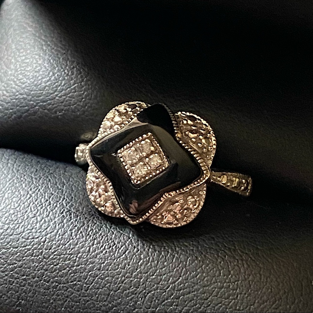 Vintage Black Onyx and Diamond Ring